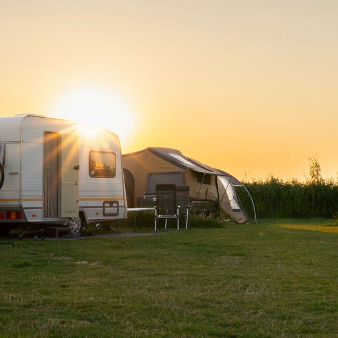 Camping Het Zonneveld campers caravan midden-delfland polder