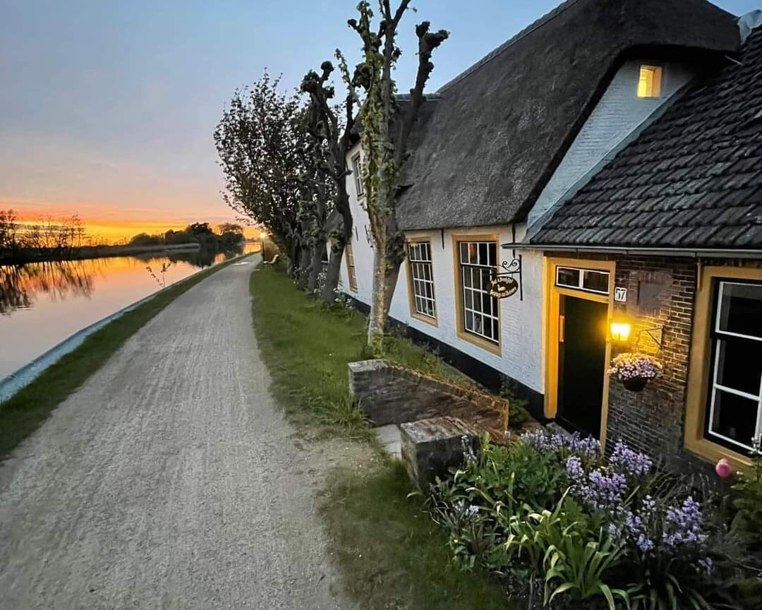 Rechthuis van ZouteveenaRechthuis van Zouteveen