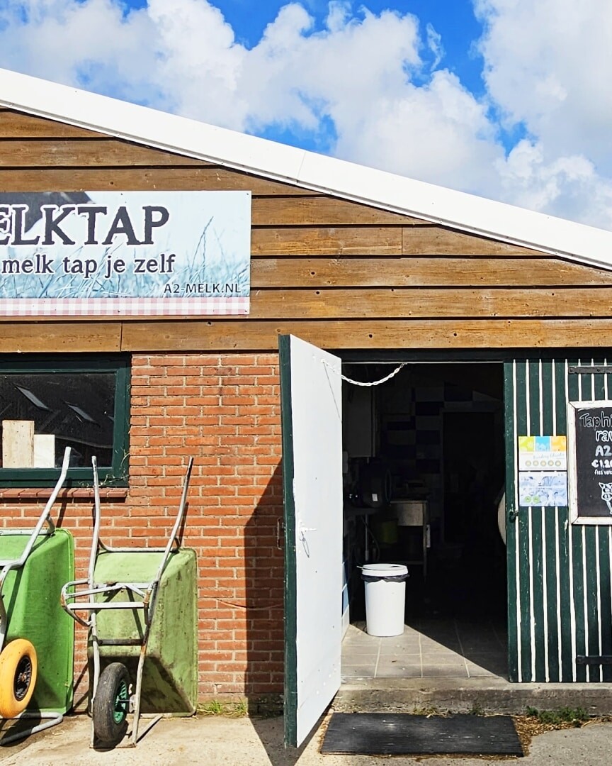 rauwe melk tap kringloopboer hoeve bouwlust maasland midden-delfland