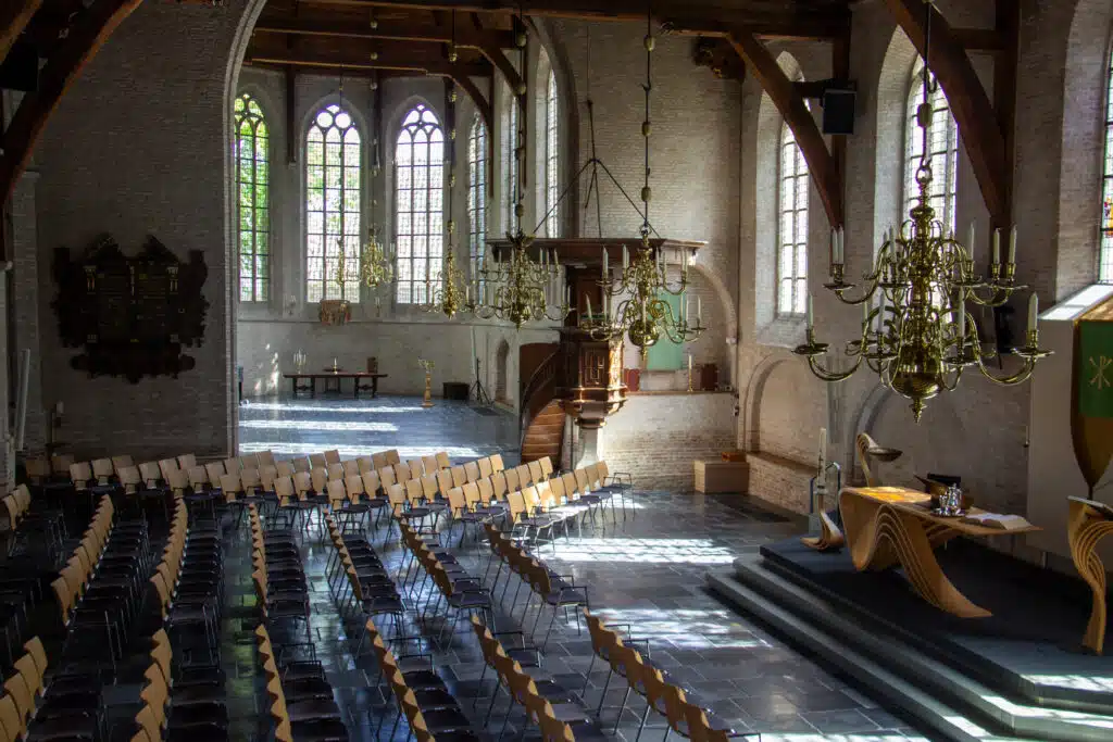 Oude Kerk Maasland - interieur 1
